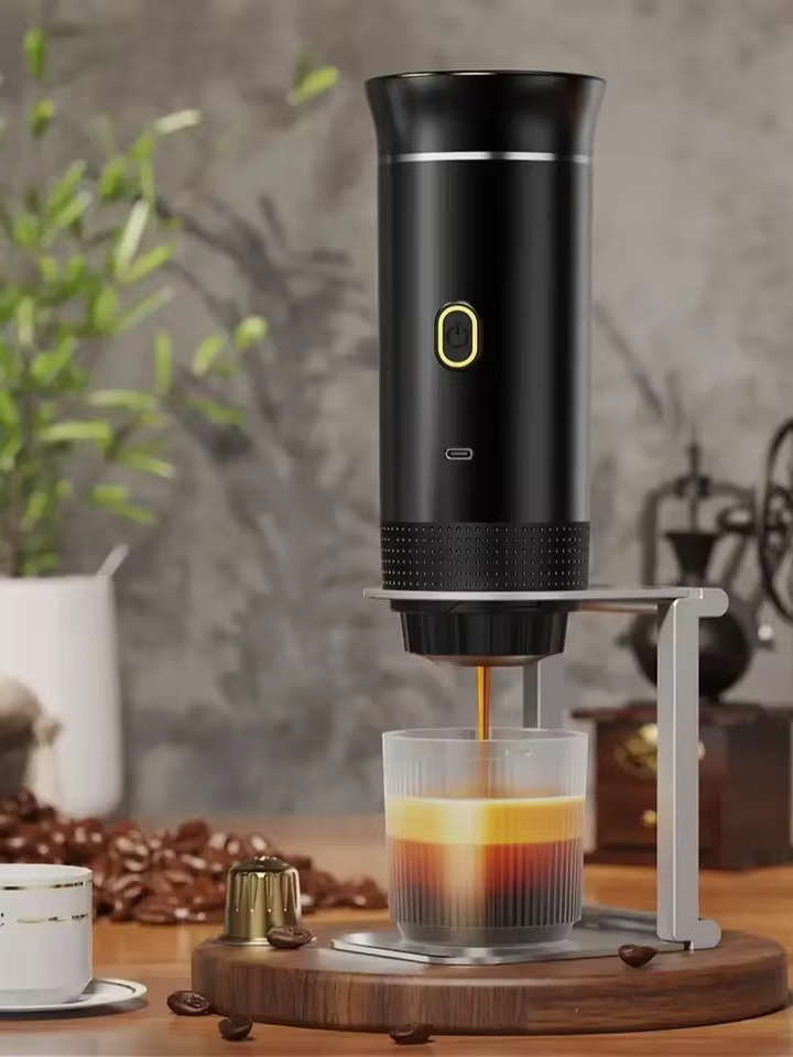 Cafeteira Portátil 3 em 1 para Cápsulas e Café Moído - Trezzi™